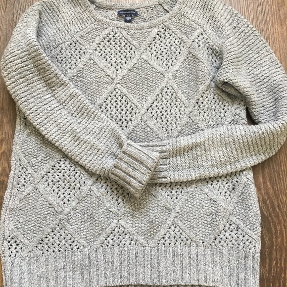 gray sweater - Picture 1 of 4